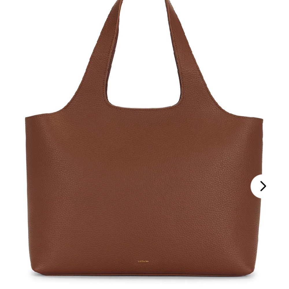 Cuyana System Tote 16-inch V2 (Caramel, Pebbled, Gold)
